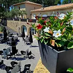 Domaine De La Mautanne 4*