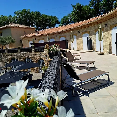 Hotel apartamentowy Domaine De La Mautanne 4*