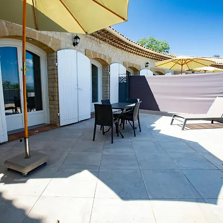 Domaine De La Mautanne Hotel apartamentowy 4*