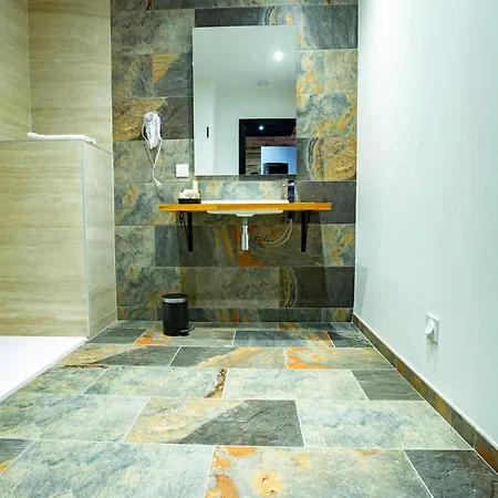 Domaine De La Mautanne 4* Sainte-Tulle