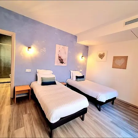 Domaine De La Mautanne Hotel apartamentowy