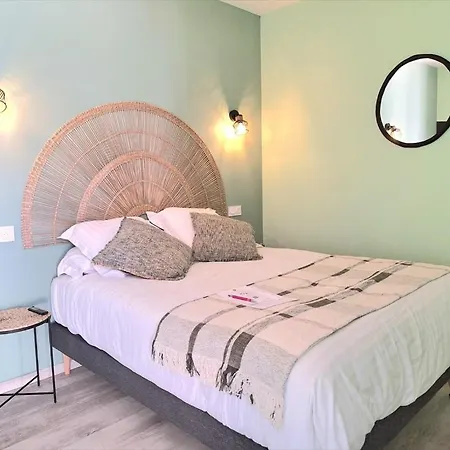 Domaine De La Mautanne Hotel apartamentowy Sainte-Tulle