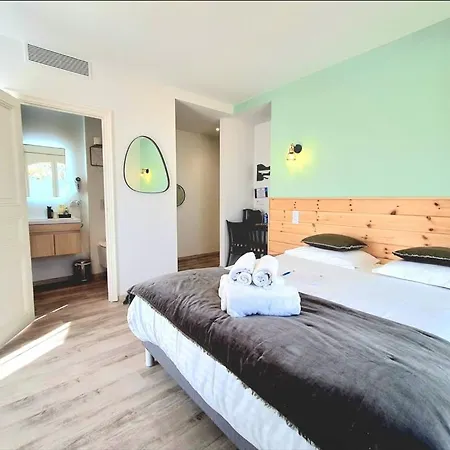 Aparthotel Domaine De La Mautanne 4*