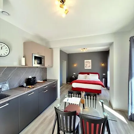 Domaine De La Mautanne Hotel apartamentowy Sainte-Tulle