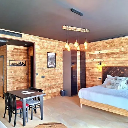 Domaine De La Mautanne Hotel apartamentowy 4*