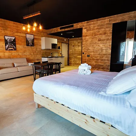 Domaine De La Mautanne Hotel apartamentowy 4*