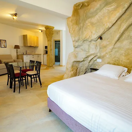 Hotel apartamentowy Domaine De La Mautanne 4*