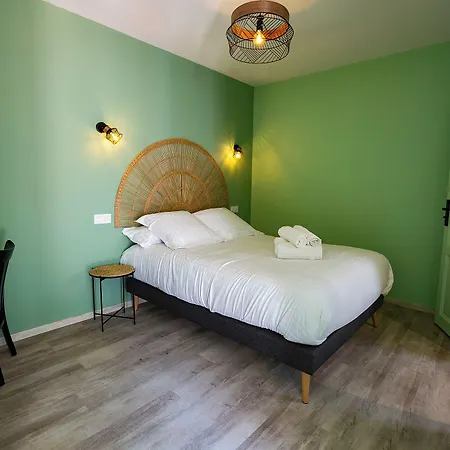 Domaine De La Mautanne Hotel apartamentowy