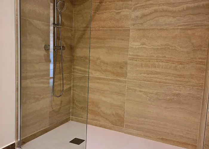 Domaine De La Mautanne Aparthotel Sainte-Tulle