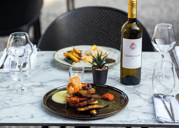 Domaine De La Mautanne 4* Sainte-Tulle