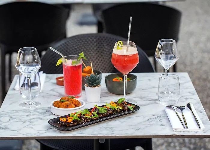 Domaine De La Mautanne 4*